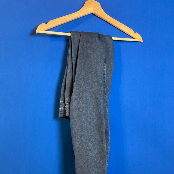 LIKE NEW - PAIGE Verdugo Ankle Skinny Jeans - Picture 10 of 11